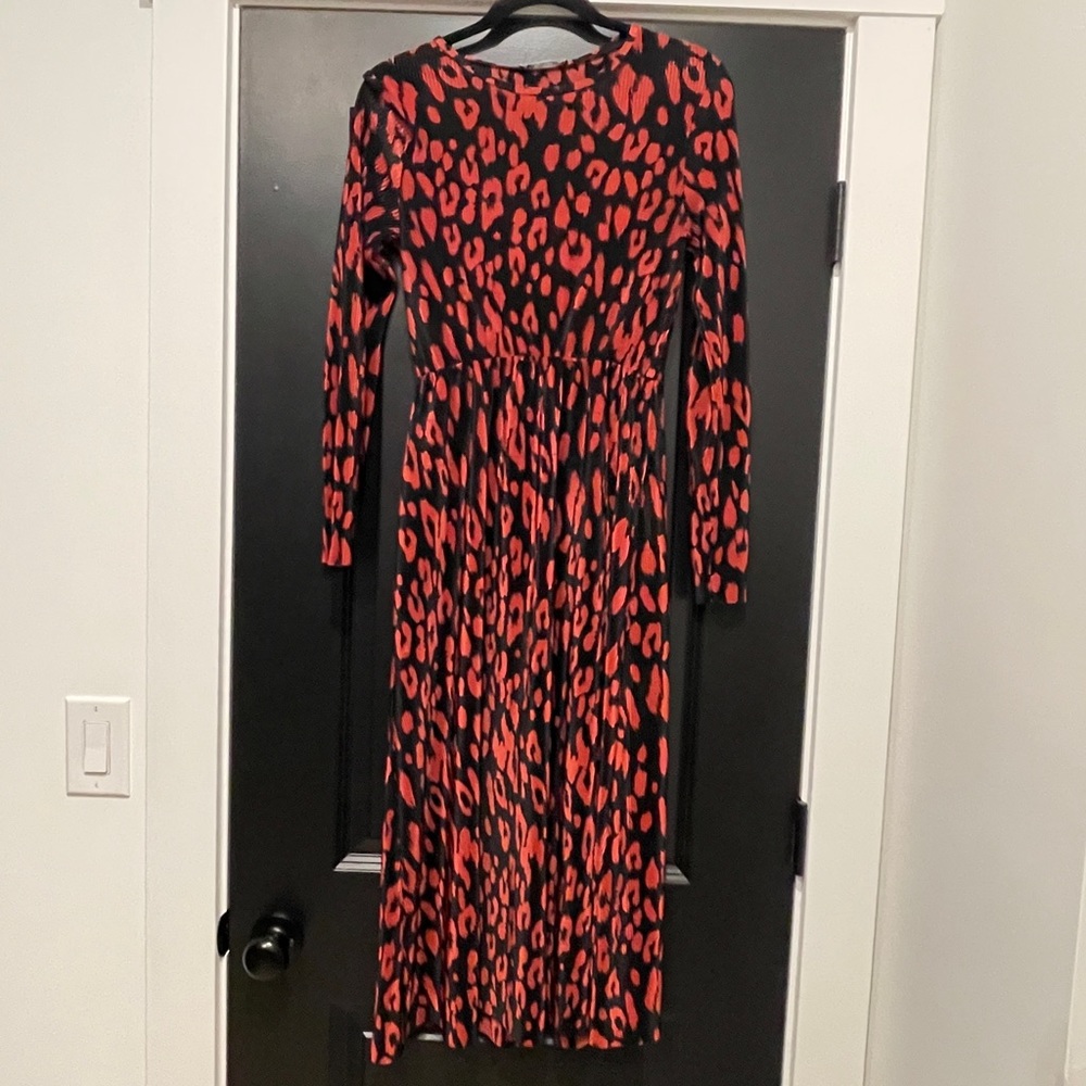 Cinched elastic Zara dress